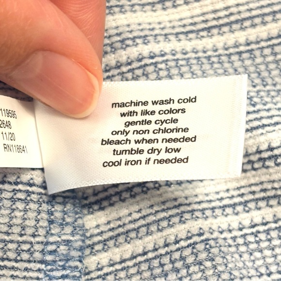 NWT Lane Bryant Striped Convertible Off-The-Shoulder Peplum Top Blue 22/24 - Picture 8 of 8